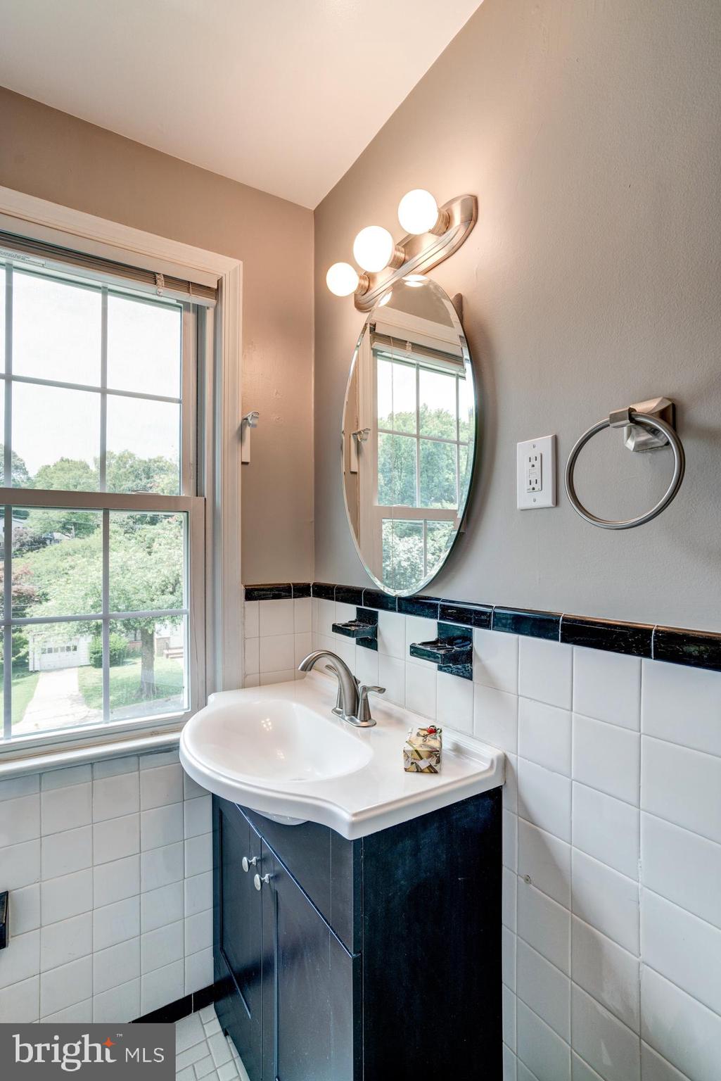8205 Grubb Road, Unit G202 Silver Spring, MD 20910 - Photo 20 of 38