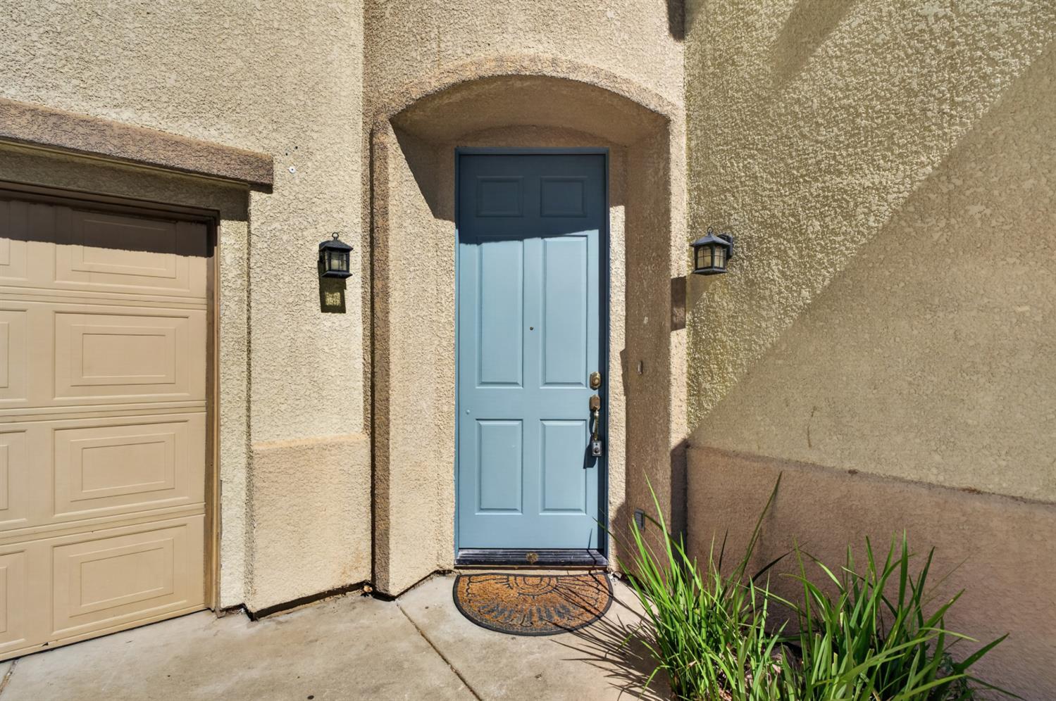 9234 Rushing Creek Way Elk Grove, CA 95624 - Photo 10 of 63
