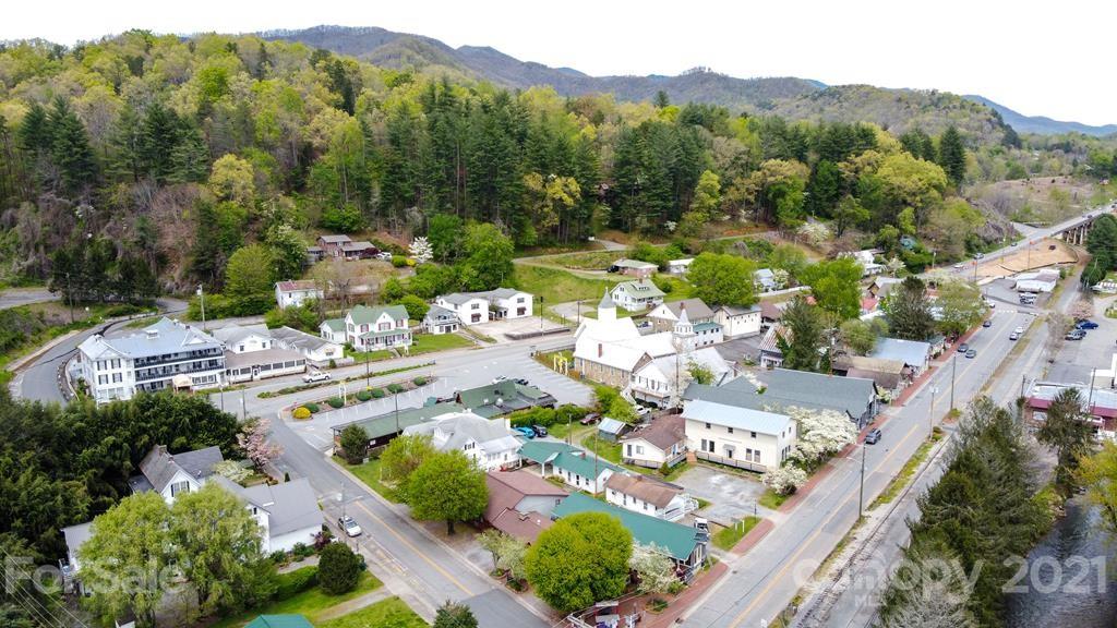 171 North Ridge Point, Unit V3 Sylva, NC 28779 - Photo 21 of 29 an aerial view of residential houses and outdoor space