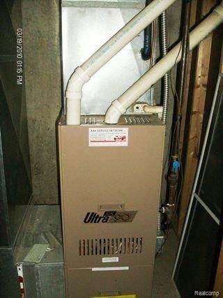 8362 West Sober Road Fowlerville, MI 48836 - Photo 10 of 16 Furnace