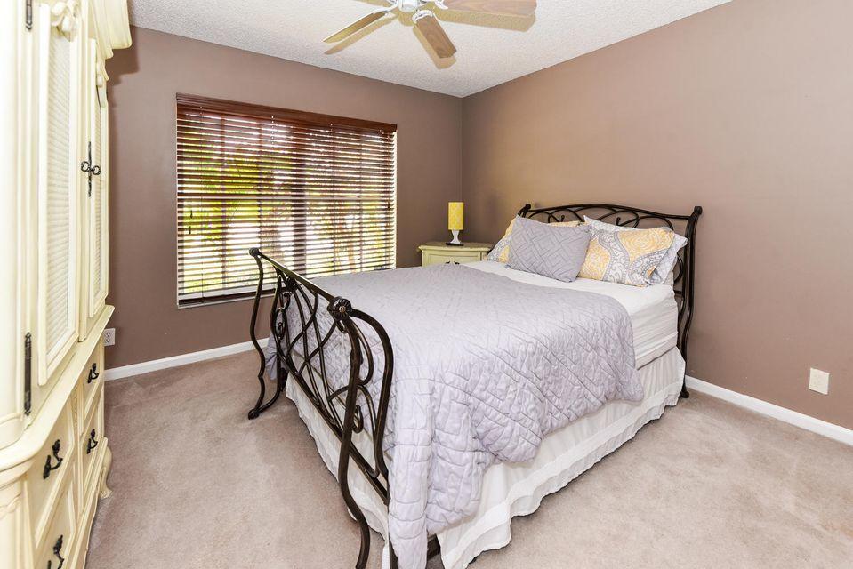 10903 Crescendo Circle Boca Raton, FL 33498 - Photo 18 of 49 2