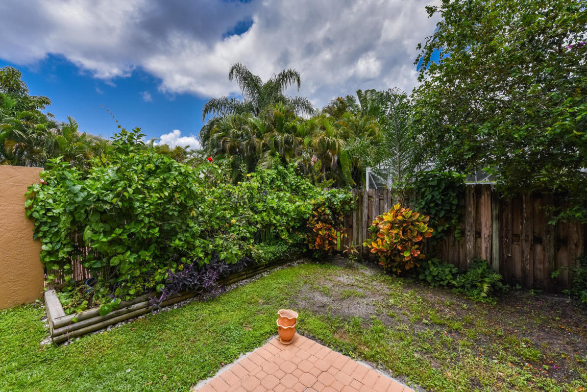 10903 Crescendo Circle Boca Raton, FL 33498 - Photo 30 of 49 24