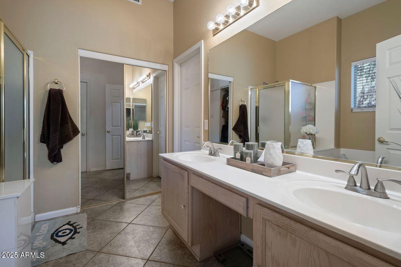 213 East Smoke Tree Road Gilbert, AZ 85296 - Photo 16 of 33 Qp-6041