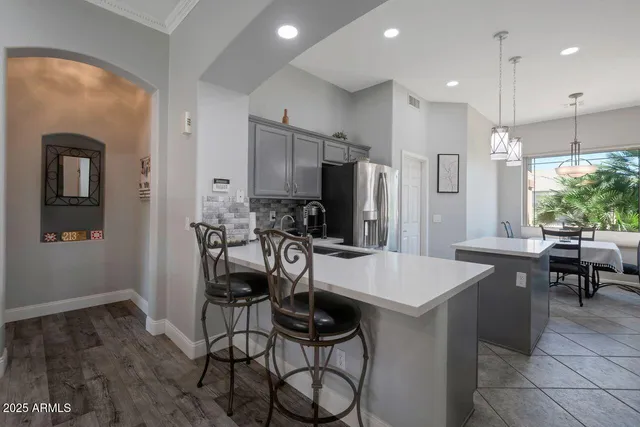 $549,000 | 213 East Smoke Tree Road, Gilbert, AZ 85296