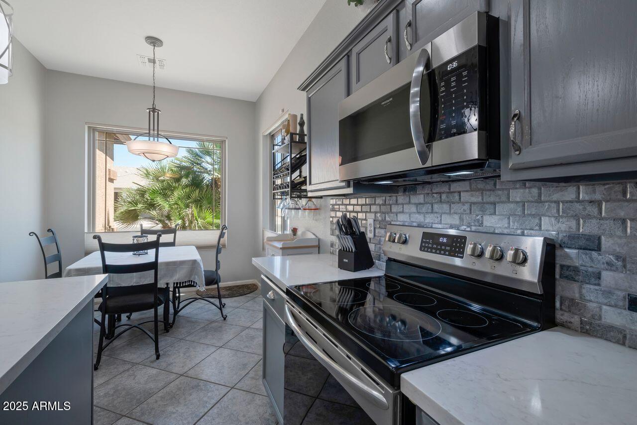 213 East Smoke Tree Road Gilbert, AZ 85296 - Photo 10 of 33 Qp-6107