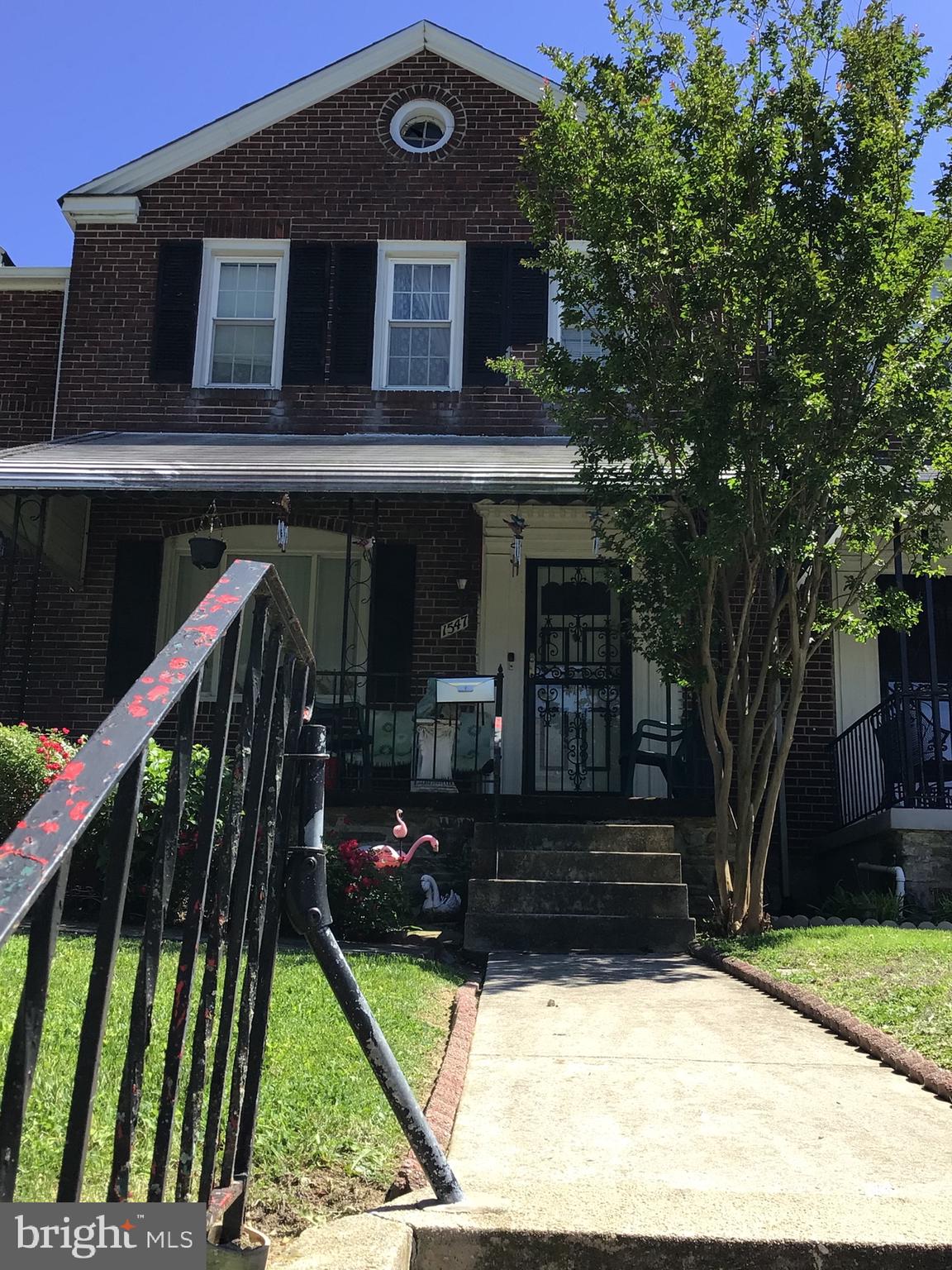 1547 Lochwood Road Baltimore, MD 21218 - Photo 2 of 30 Large Front Porch