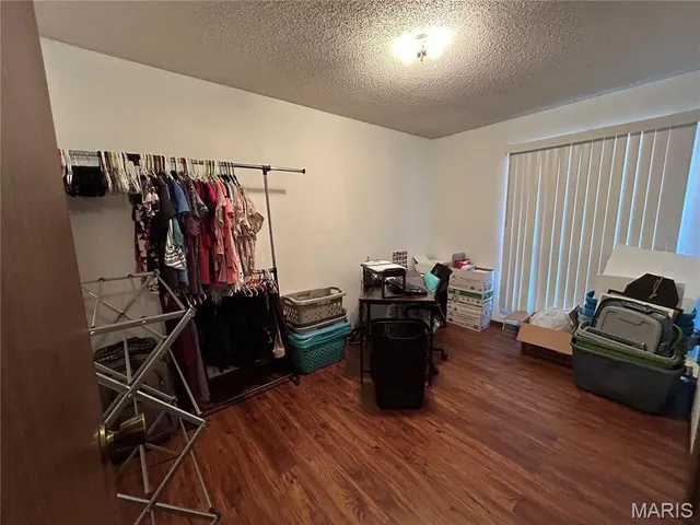 $1,112,000 | 314 County Road 212, Linn, MO 65051