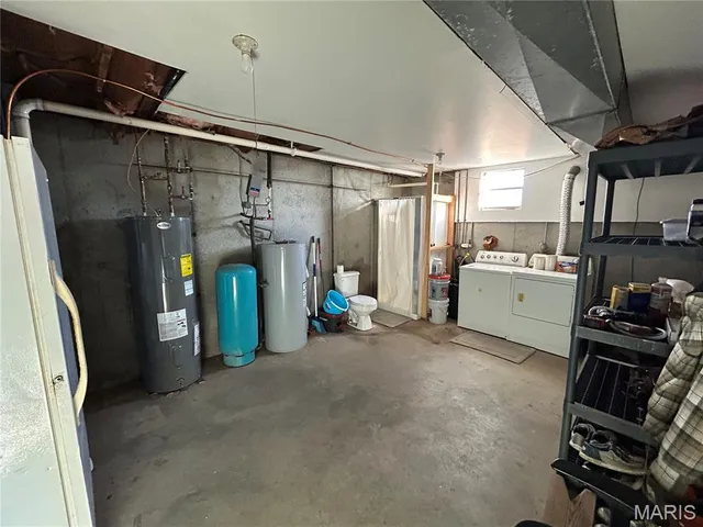 $1,112,000 | 314 County Road 212, Linn, MO 65051