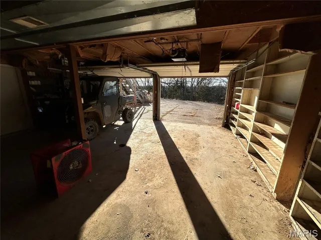 $1,112,000 | 314 County Road 212, Linn, MO 65051