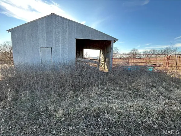 $1,112,000 | 314 County Road 212, Unit 104 ACRES, Linn, MO 65051