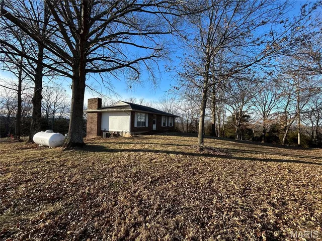 $1,112,000 | 314 County Road 212, Linn, MO 65051