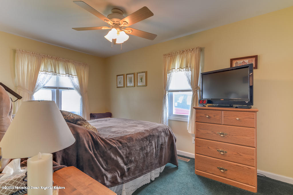 73 Pinehurst Road Brick, NJ 08723 - Photo 13 of 27 cu24