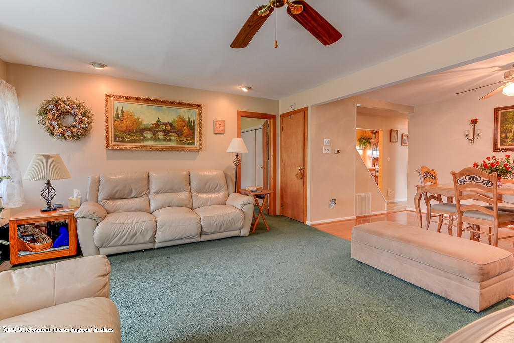 73 Pinehurst Road Brick, NJ 08723 - Photo 3 of 27 cu5