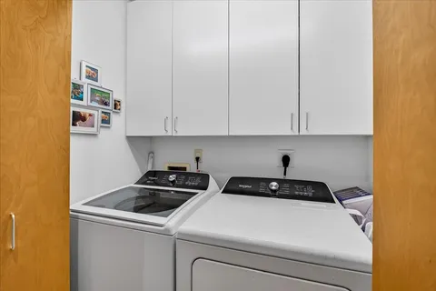 $735,000 | 125 North Hamilton Street, Unit 601, Madison, WI 53703