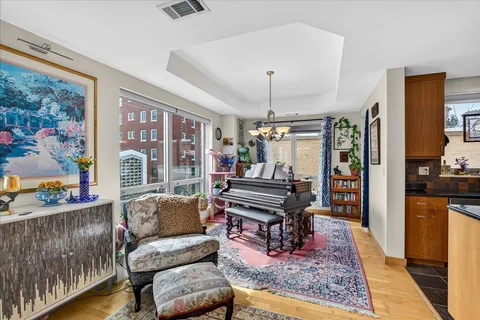 $735,000 | 125 North Hamilton Street, Unit 601, Madison, WI 53703