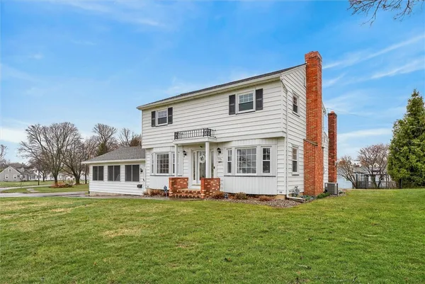 $349,900 | 297 Edgemere Drive, Greece, NY 14612