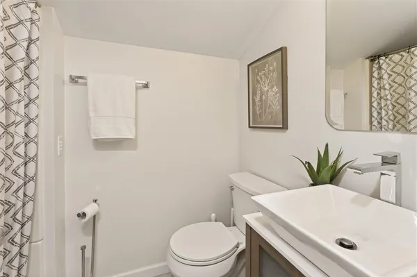 $349,900 | 297 Edgemere Drive, Greece, NY 14612
