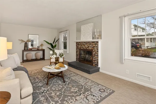 $349,900 | 297 Edgemere Drive, Greece, NY 14612