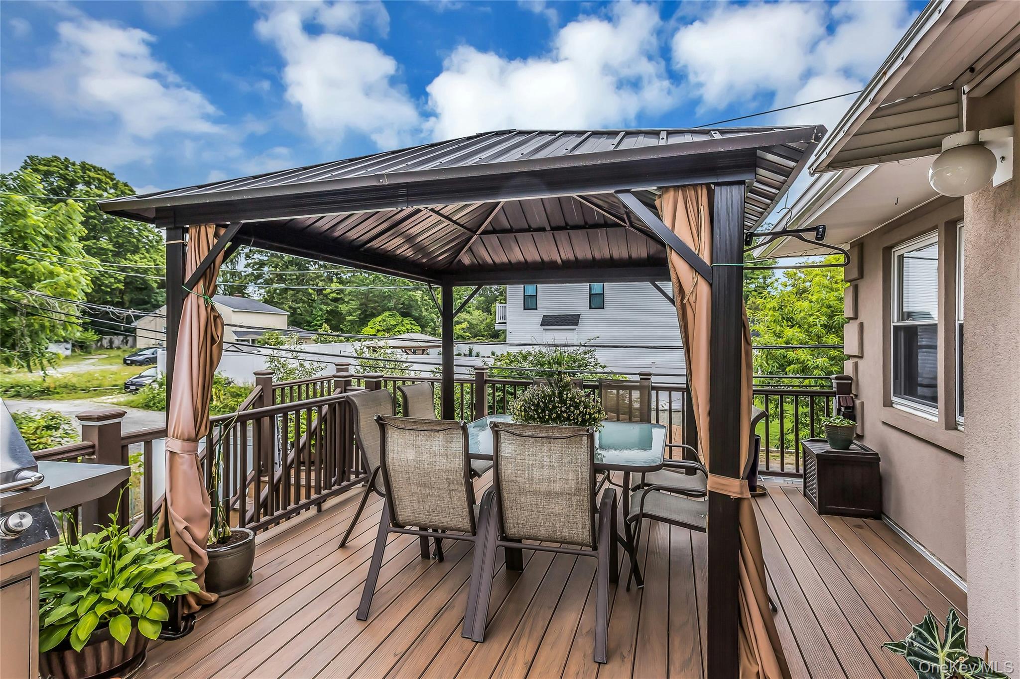 105 Convent Road Syosset, NY 11791 - Photo 25 of 28