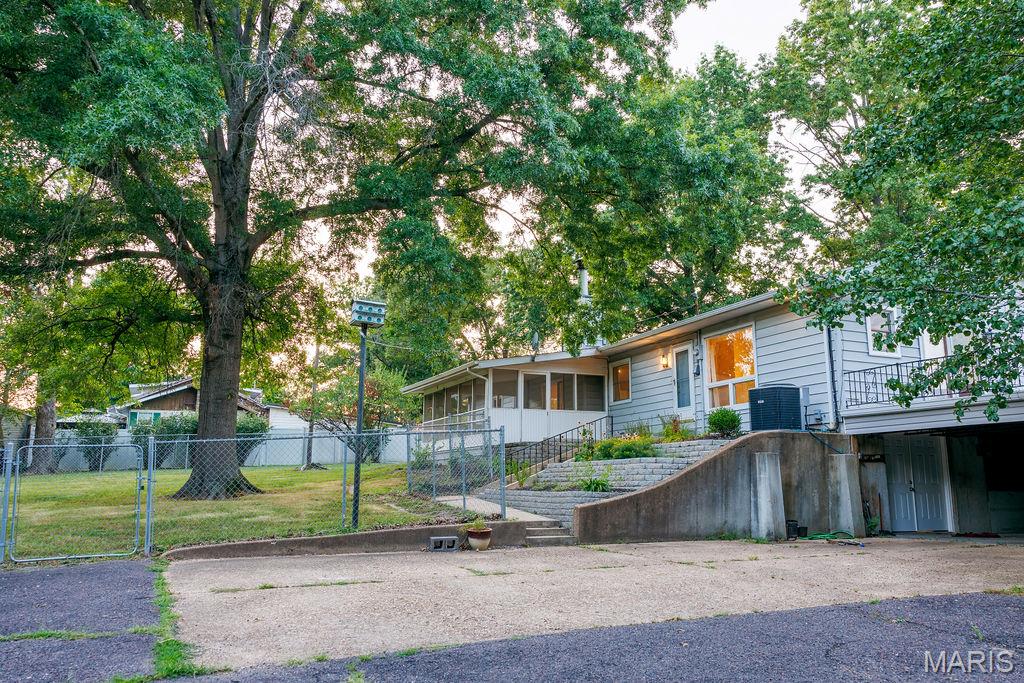 414 Hillcrest Drive Sullivan, MO 63080 - Photo 8 of 38