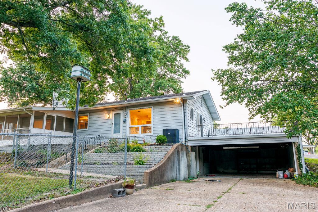 414 Hillcrest Drive Sullivan, MO 63080 - Photo 9 of 38