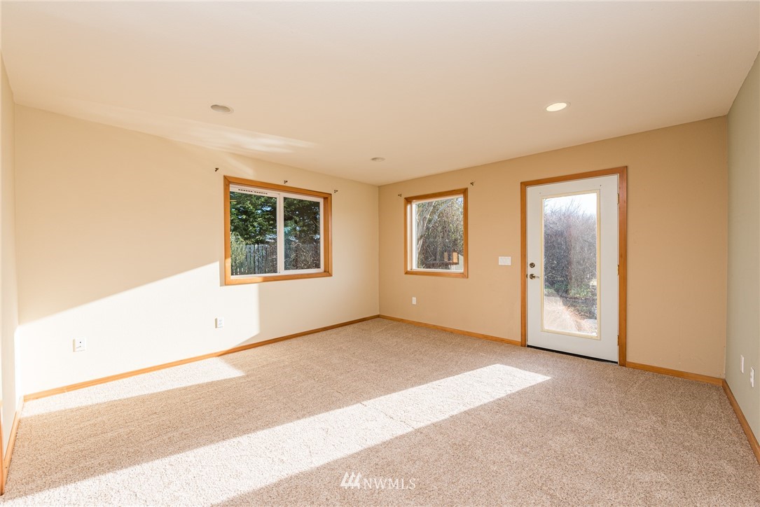 168 Lotzgesell Road Sequim, WA 98382 - Photo 17 of 40