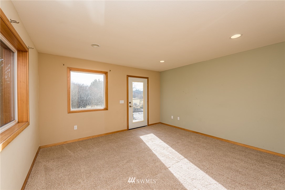 168 Lotzgesell Road Sequim, WA 98382 - Photo 18 of 40