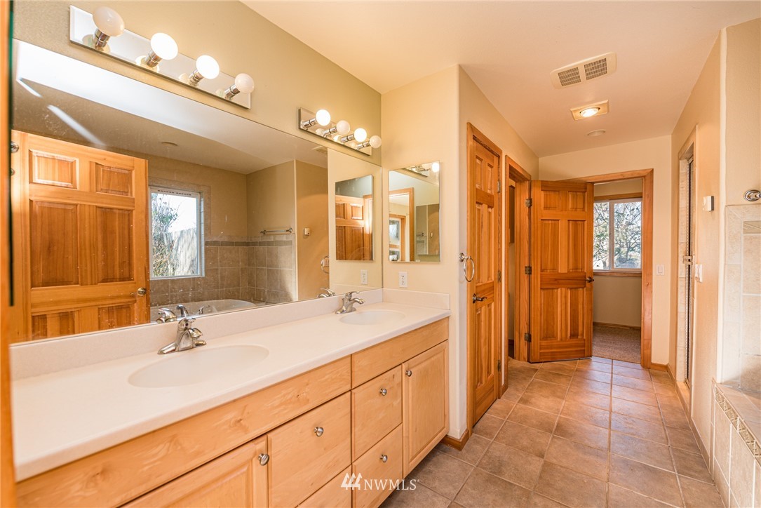168 Lotzgesell Road Sequim, WA 98382 - Photo 20 of 40