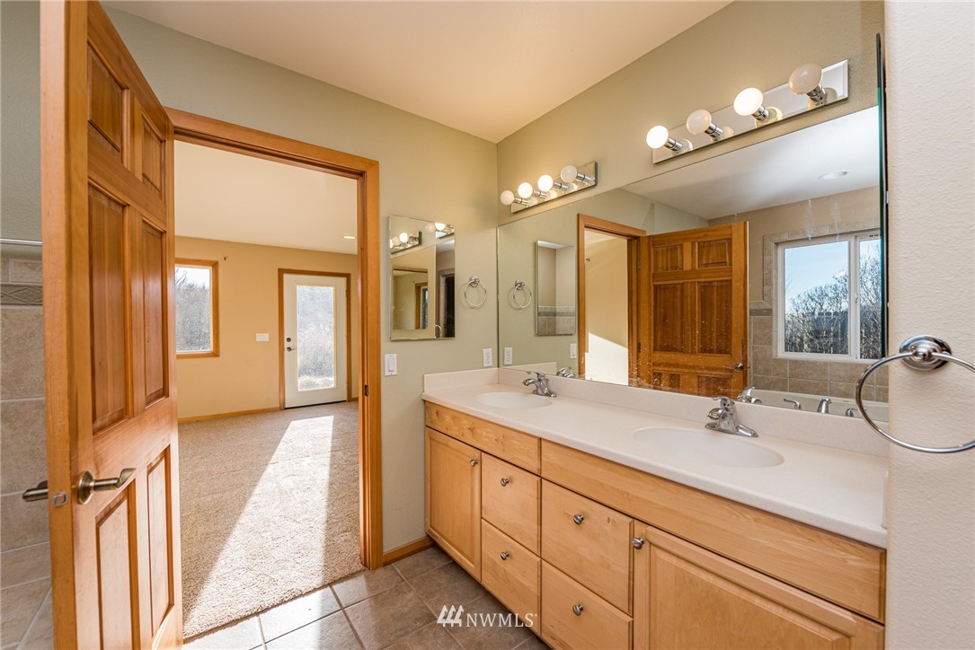 168 Lotzgesell Road Sequim, WA 98382 - Photo 21 of 40