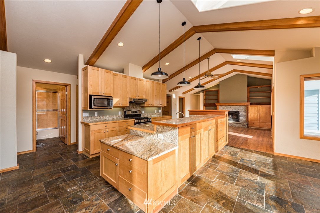 168 Lotzgesell Road Sequim, WA 98382 - Photo 10 of 40