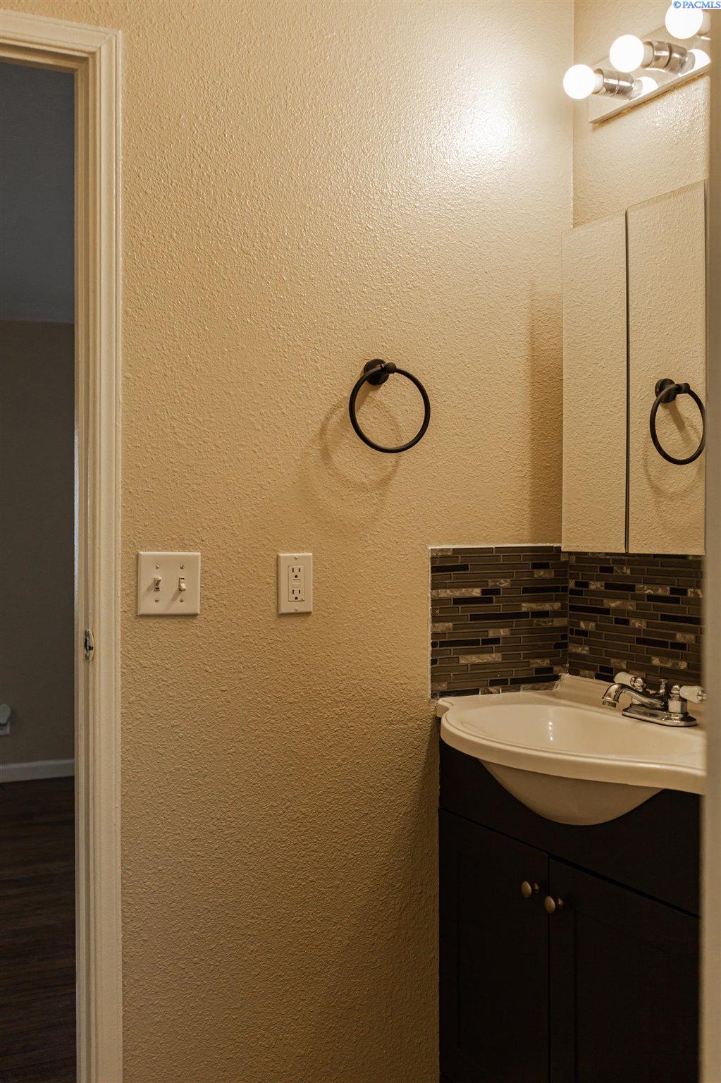 17303 East Ruppert Road Benton City, WA 99320 - Photo 17 of 26 Gallery Image 17