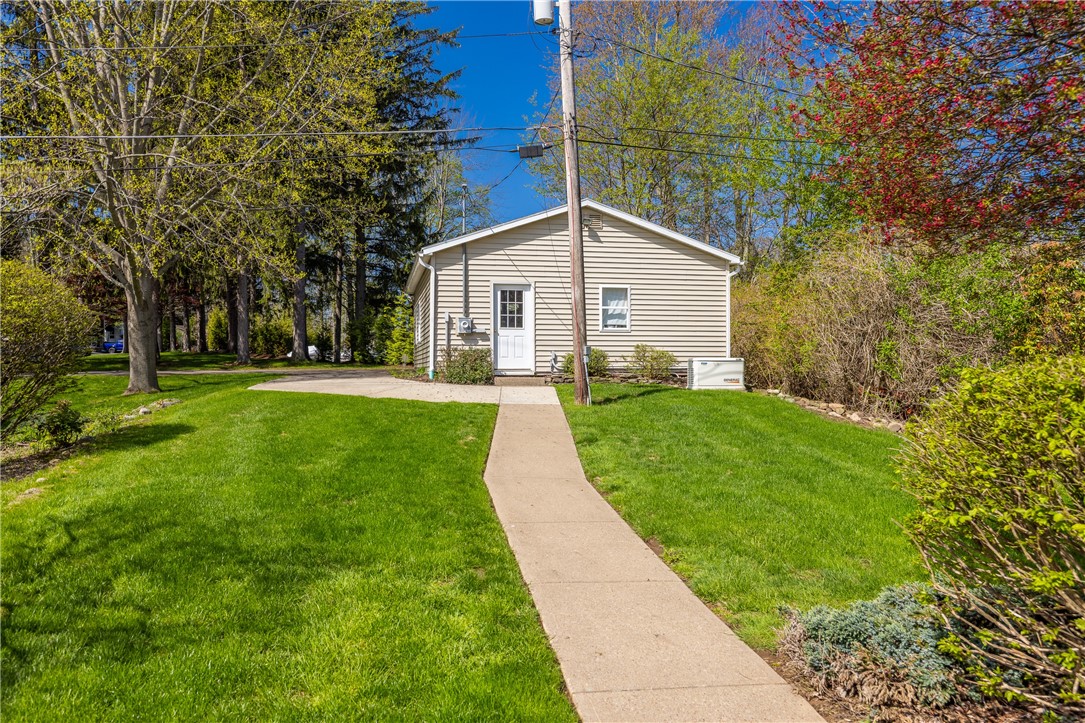 8233 South Shore Road Sodus Point, NY 14555 - Photo 21 of 40