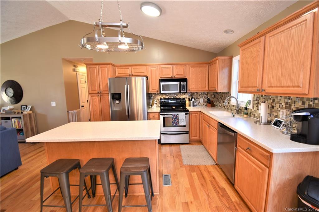 3980 Henry Dellinger Road Maiden, NC 28650 - Photo 11 of 27 Gallery Image 11