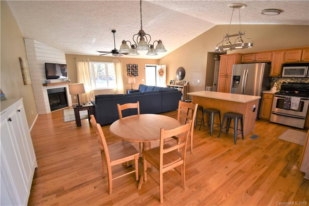 3980 Henry Dellinger Road Maiden, NC 28650 - Photo 13 of 27 Gallery Image 13