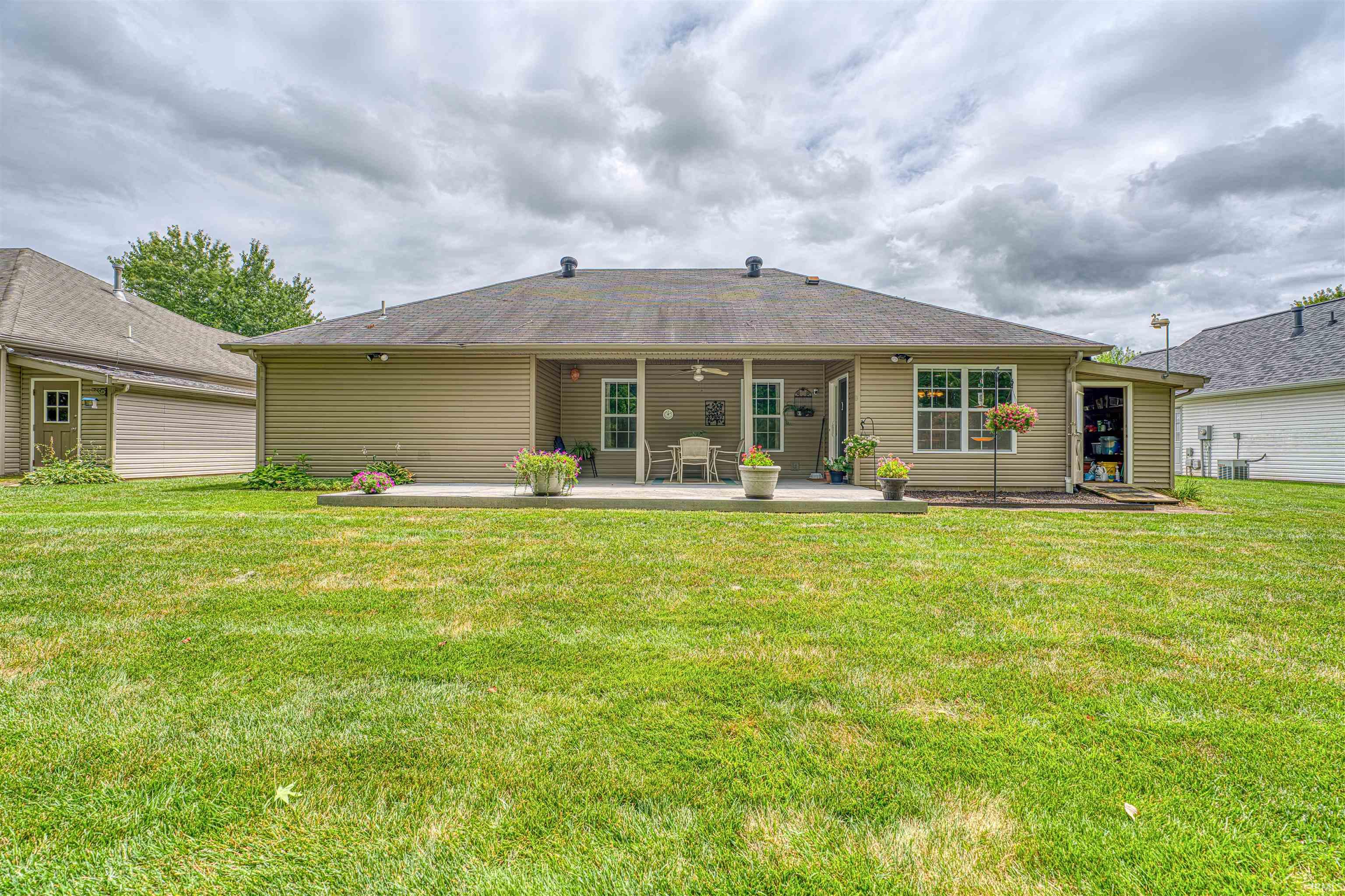 10344 Clippinger Road Evansville, IN 47725 - Photo 4 of 41