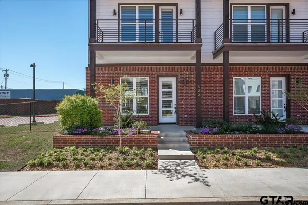 $3,500 | 522 West Erwin Street, Tyler, TX 75702