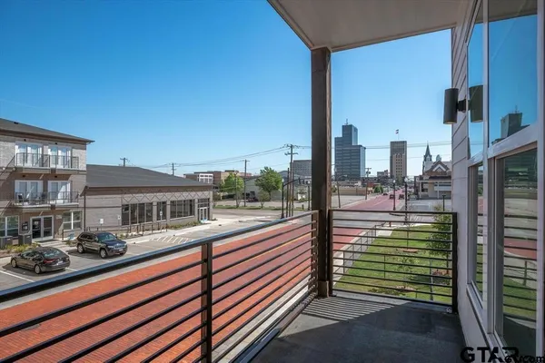 $3,500 | 522 West Erwin Street, Tyler, TX 75702