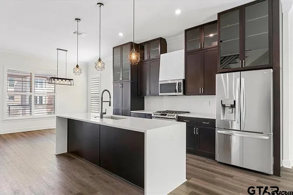 $3,500 | 522 West Erwin Street, Tyler, TX 75702