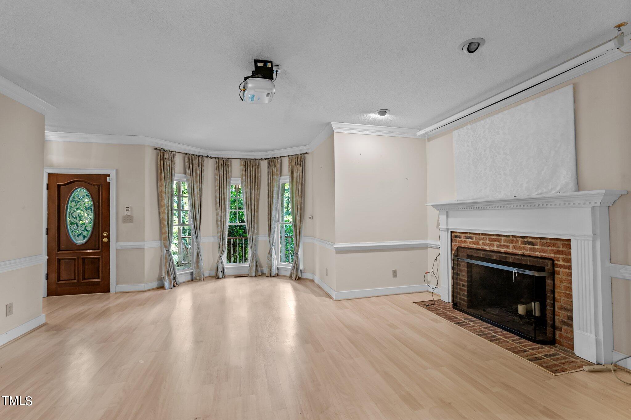 4900 Kundinger Court Raleigh, NC 27606 - Photo 12 of 46 18-web-or-mls-DSC_4344