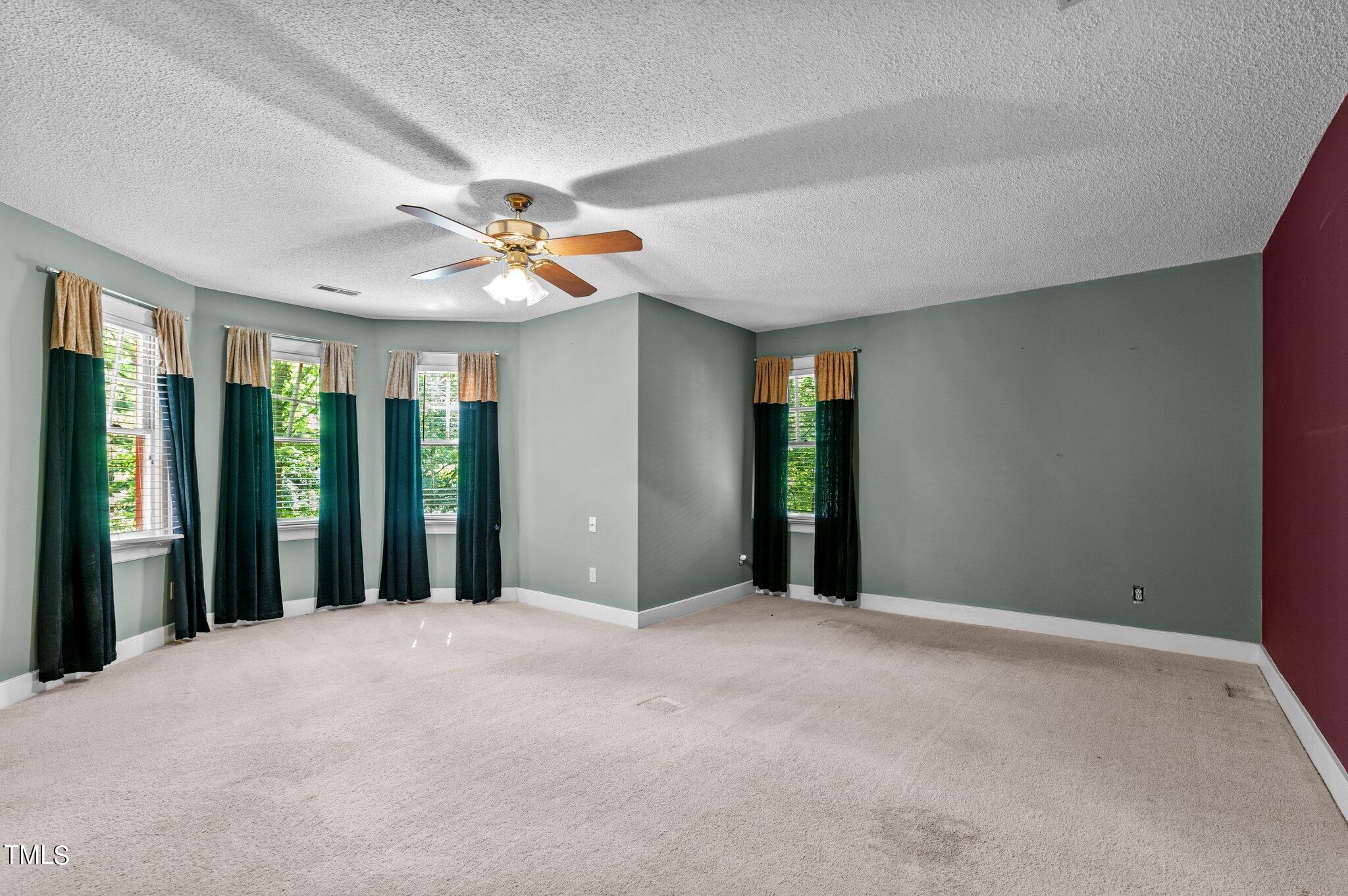 4900 Kundinger Court Raleigh, NC 27606 - Photo 37 of 46 37-web-or-mls-DSC_4403