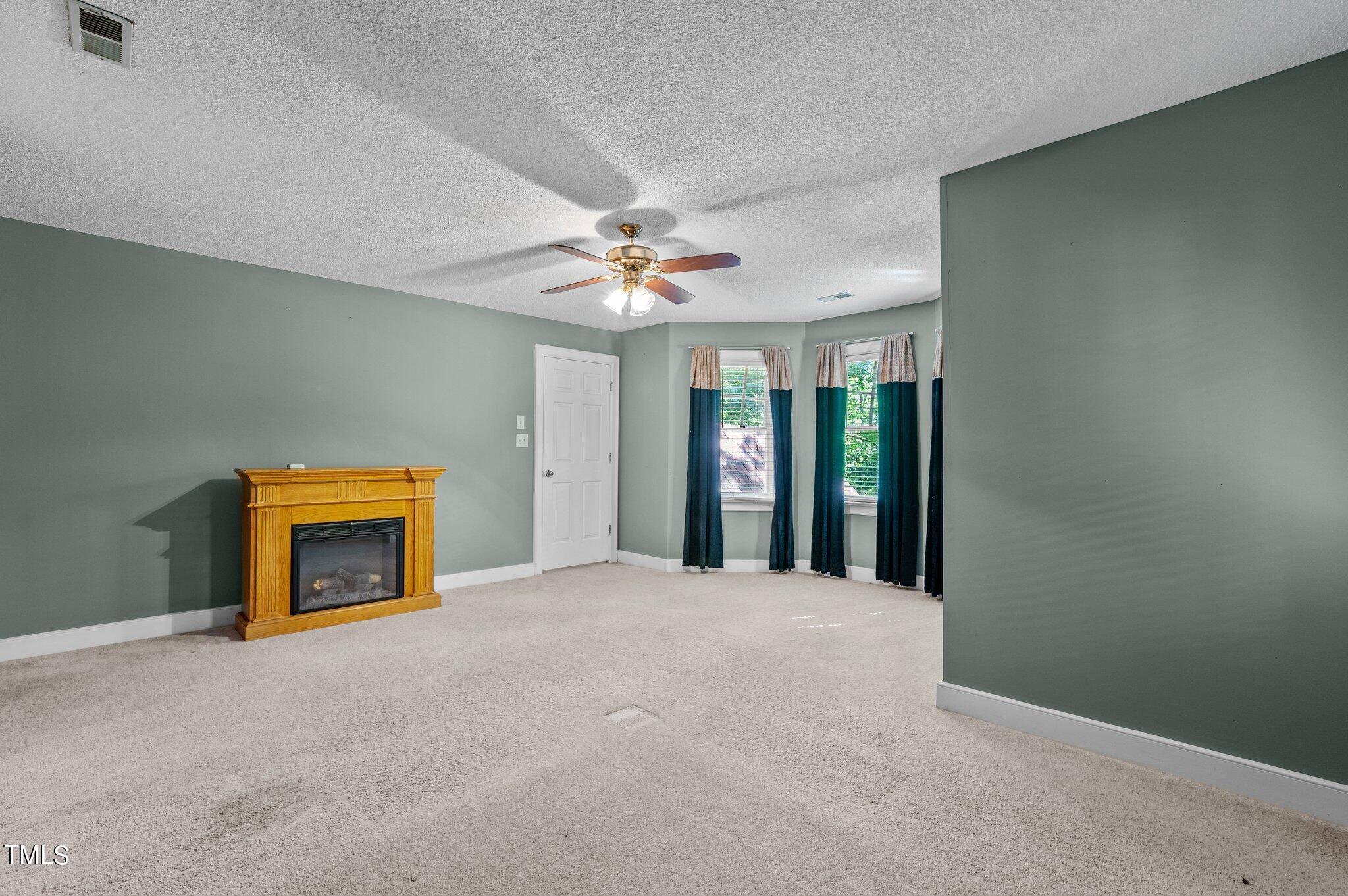 4900 Kundinger Court Raleigh, NC 27606 - Photo 38 of 46 38-web-or-mls-DSC_4406
