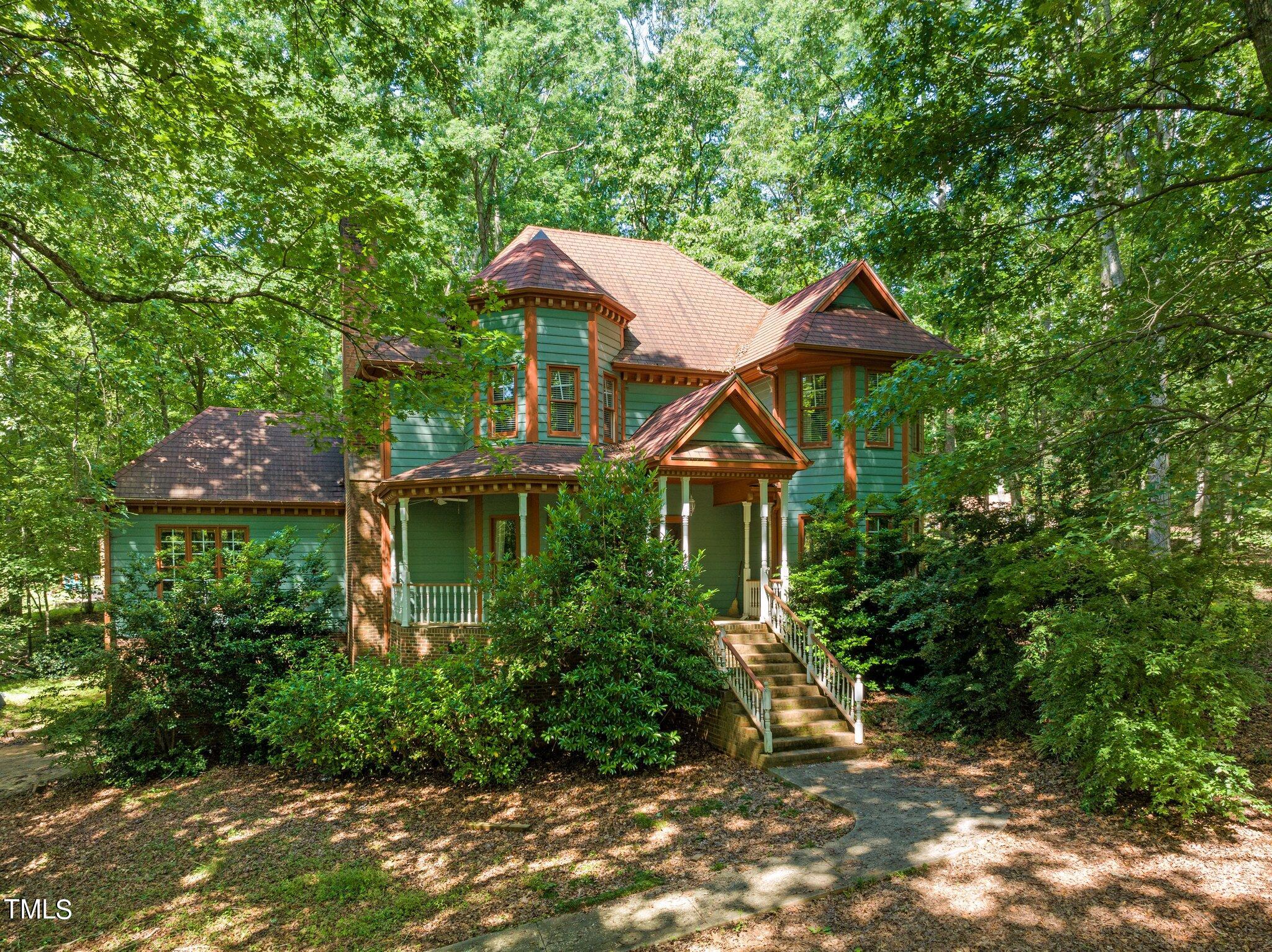 4900 Kundinger Court Raleigh, NC 27606 - Photo 5 of 46 1-web-or-mls-DJI_0210