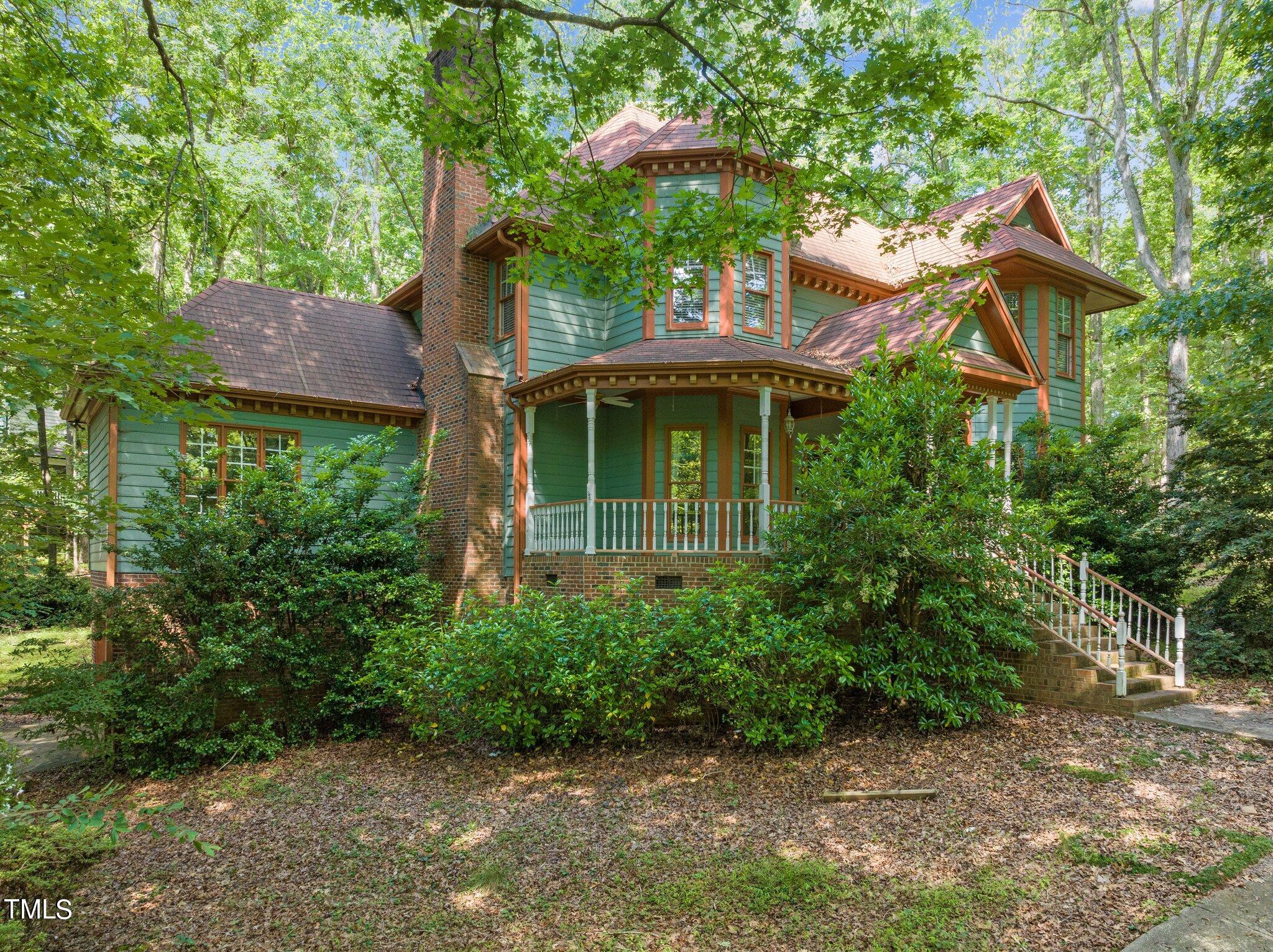 4900 Kundinger Court Raleigh, NC 27606 - Photo 6 of 46 5-web-or-mls-DJI_0214