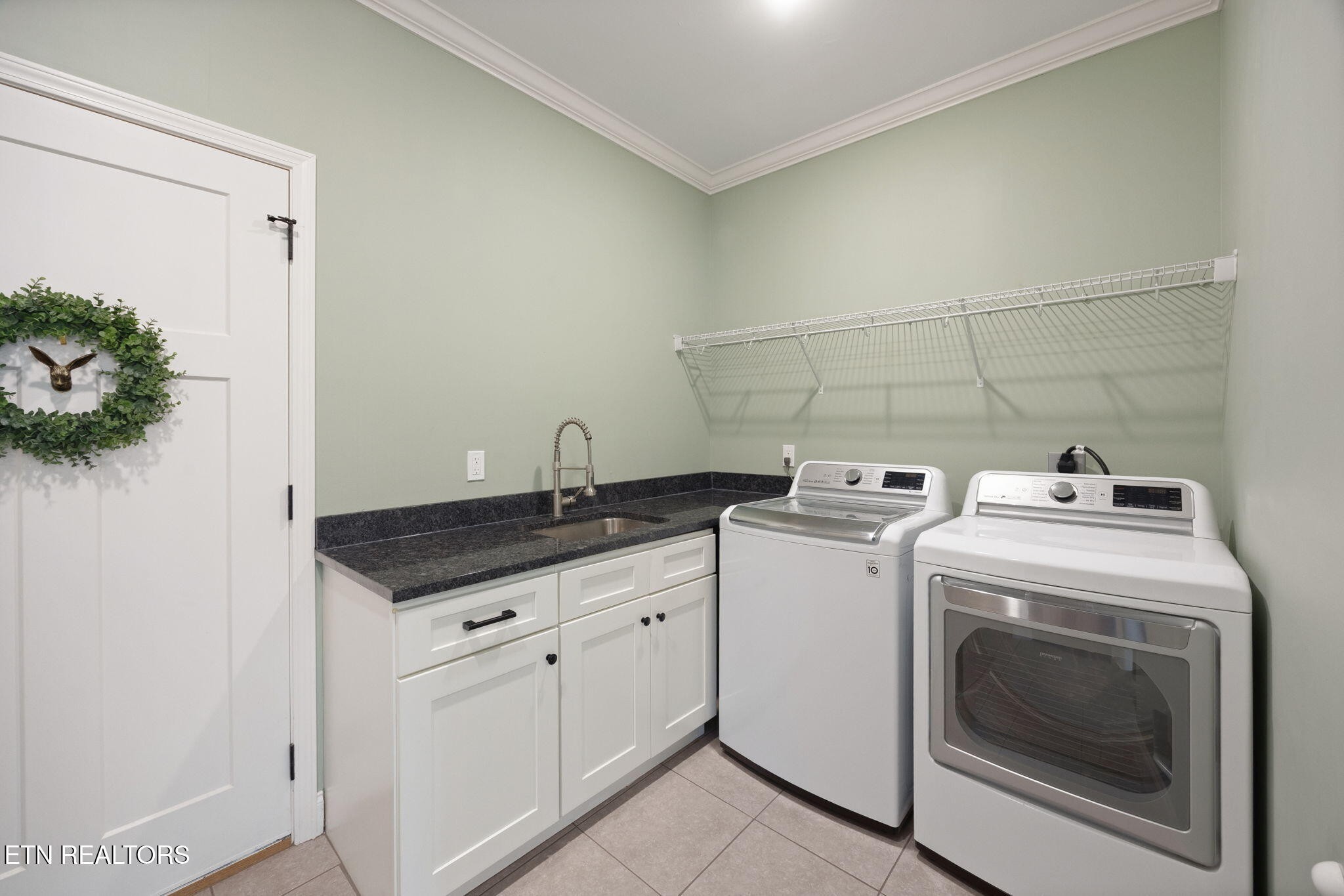 606 Eagle Bend Road Clinton, TN 37716 - Photo 17 of 42