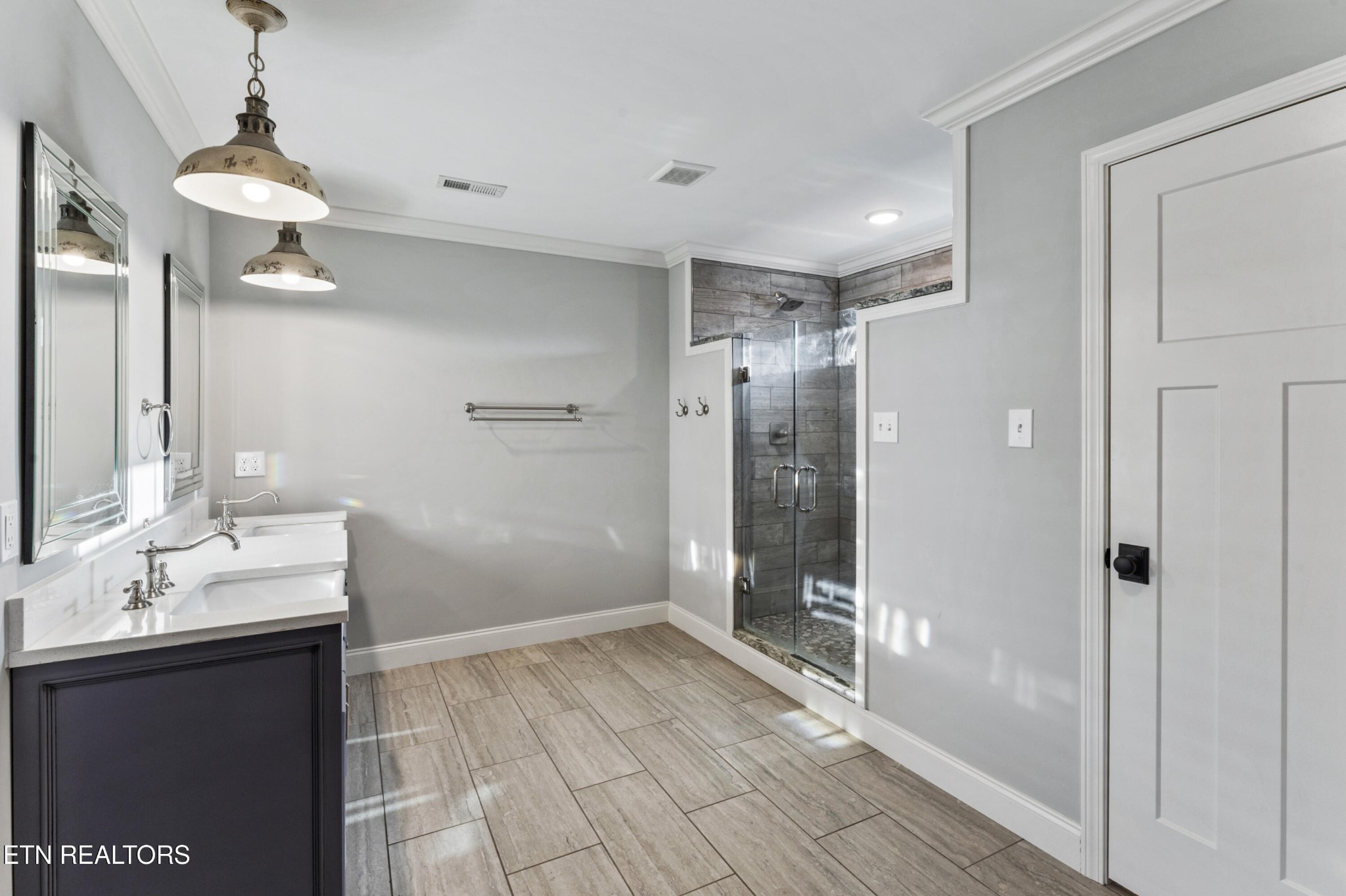 606 Eagle Bend Road Clinton, TN 37716 - Photo 27 of 37