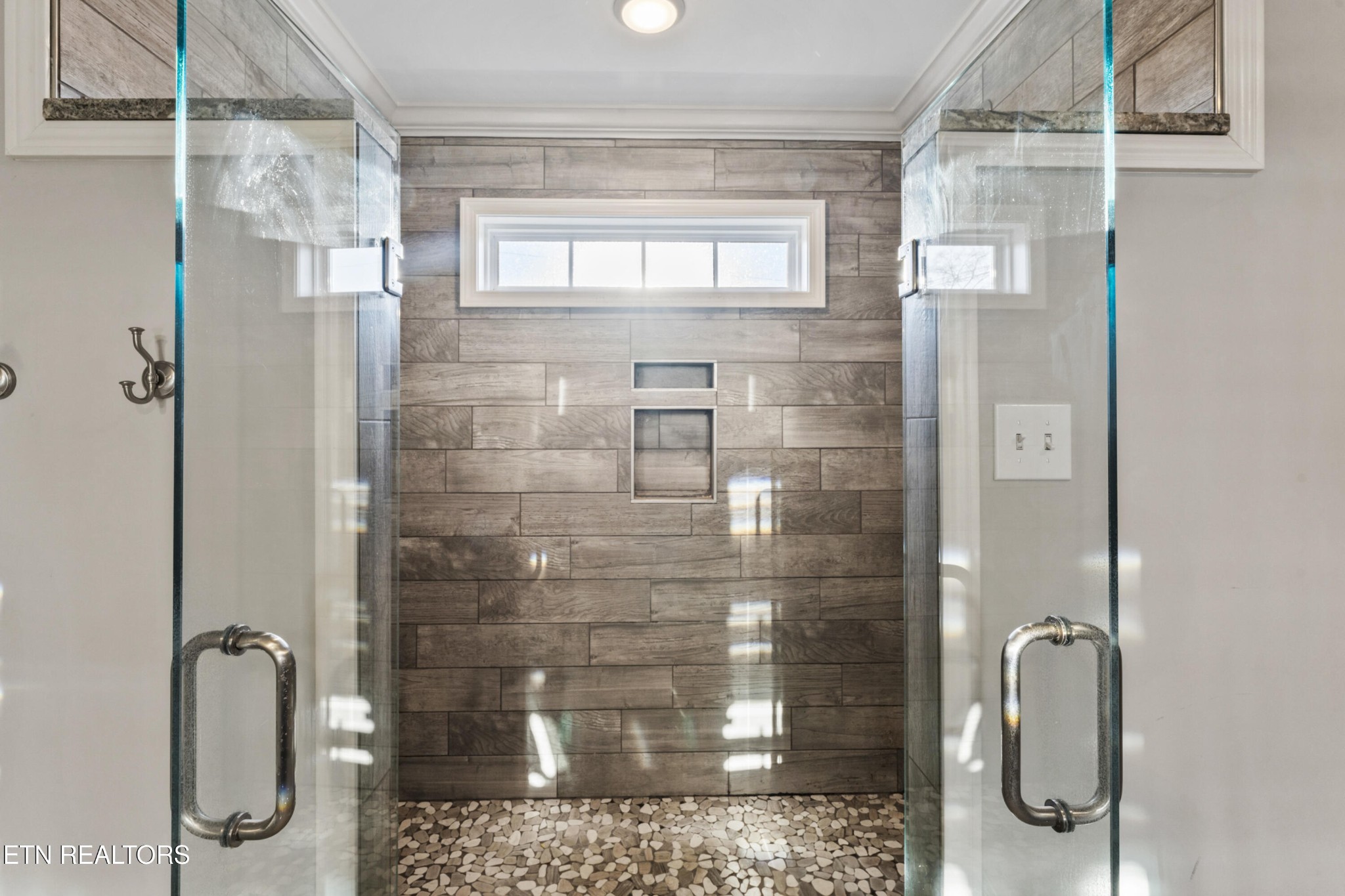 606 Eagle Bend Road Clinton, TN 37716 - Photo 28 of 37