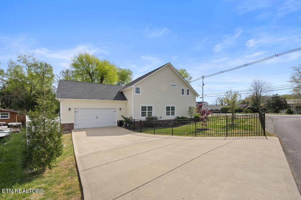 606 Eagle Bend Road Clinton, TN 37716 - Photo 35 of 42