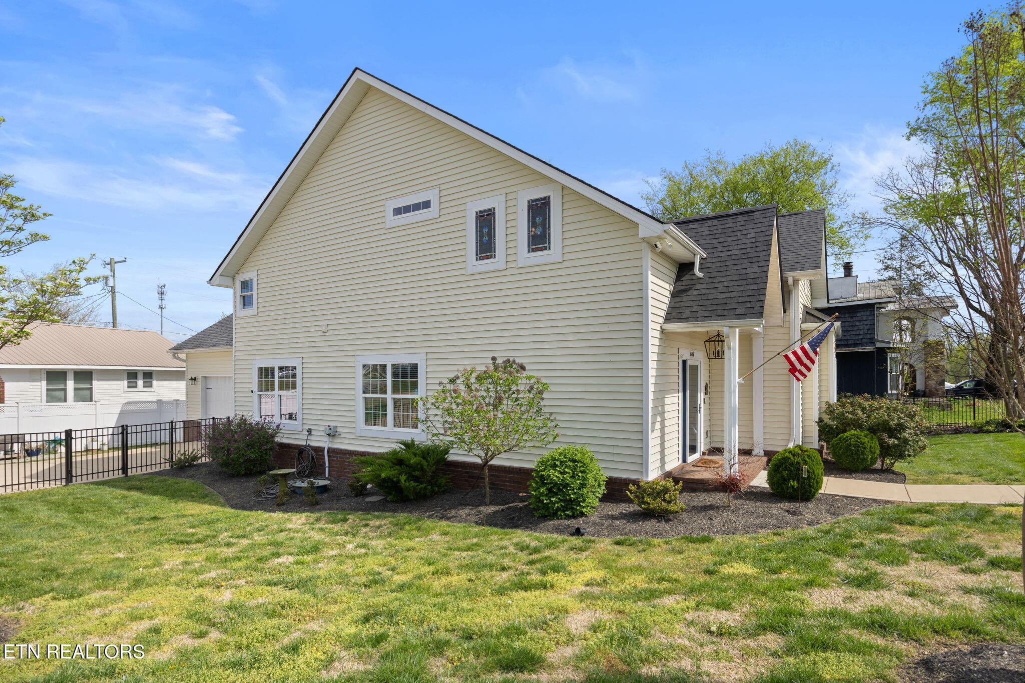 606 Eagle Bend Road Clinton, TN 37716 - Photo 36 of 42