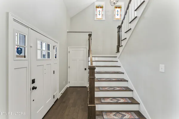 $499,900 | 606 Eagle Bend Road, Clinton, TN 37716
