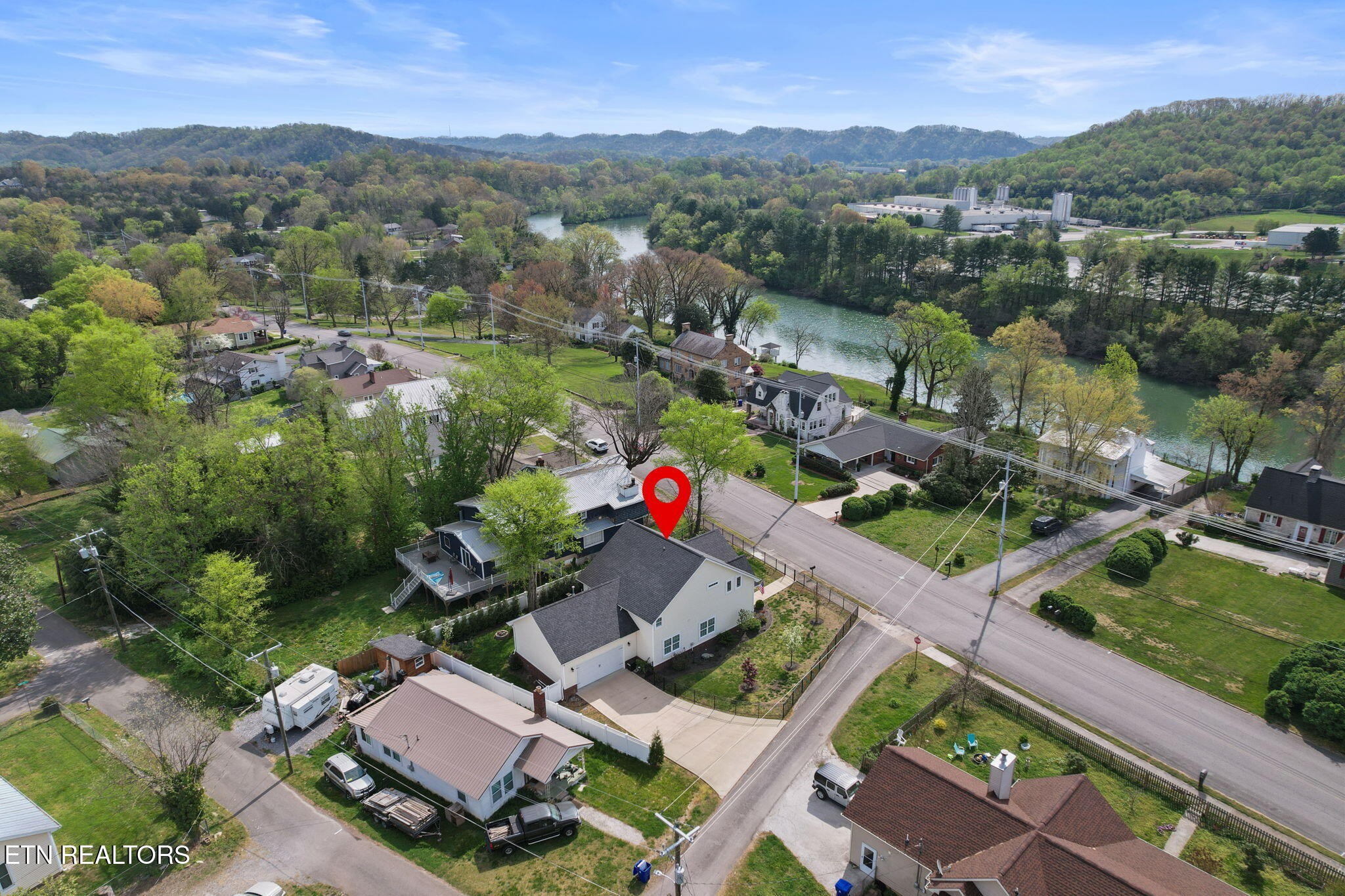 606 Eagle Bend Road Clinton, TN 37716 - Photo 41 of 42